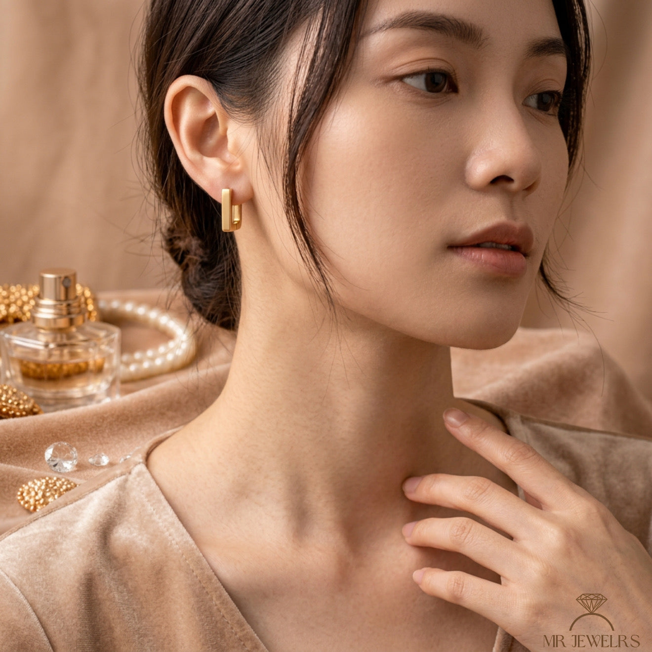 Neev Earrings